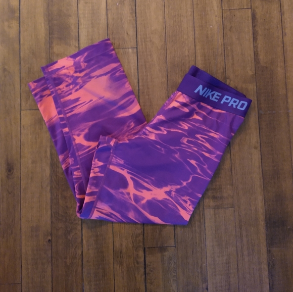 Nike pro dri-fit Core pool compression capri pants - Picture 2 of 16